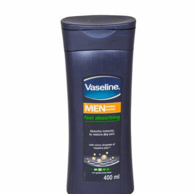vaseline men moisturizer